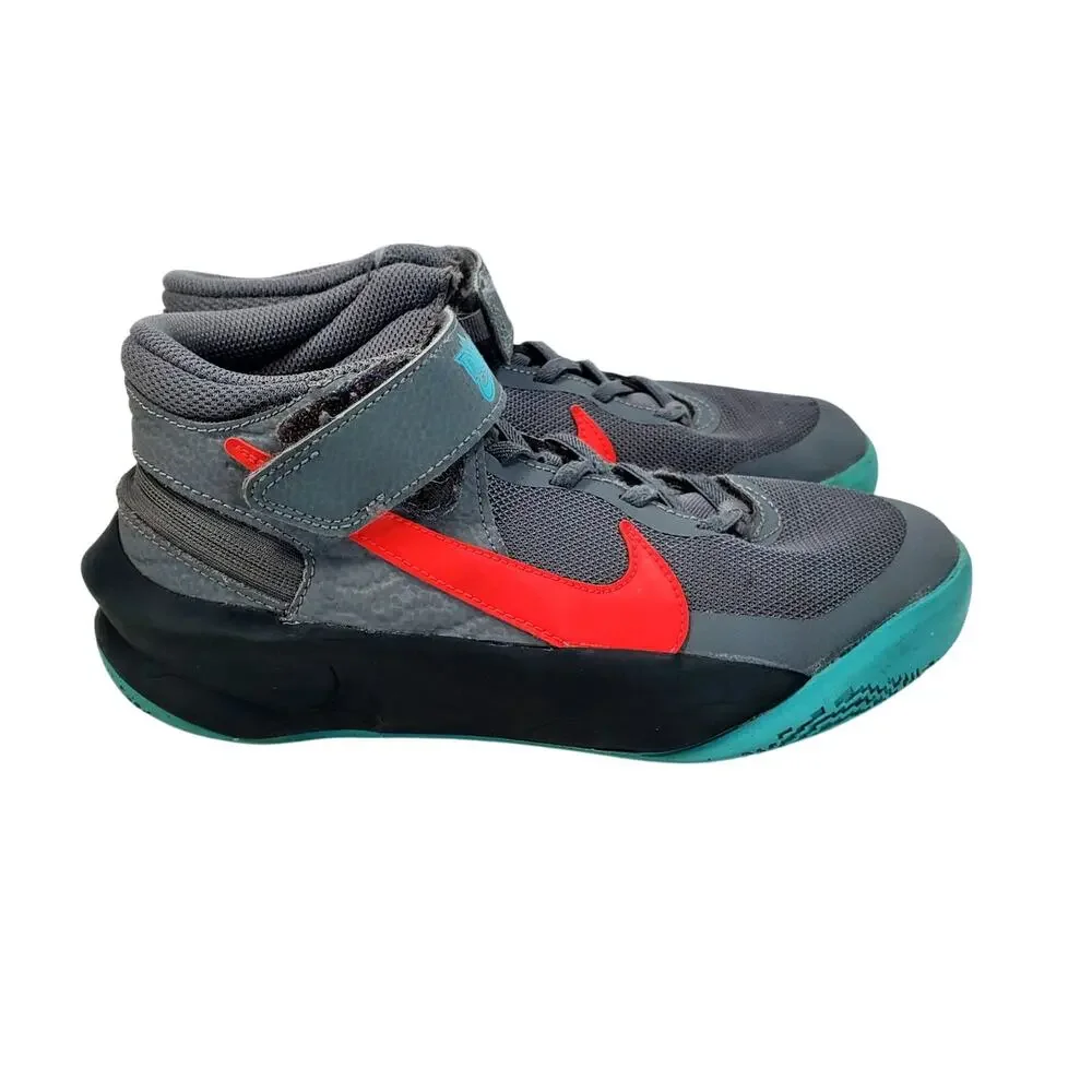 Nike Team Hustle D 10 Flyease Smoke Gray Youth Size 5Y